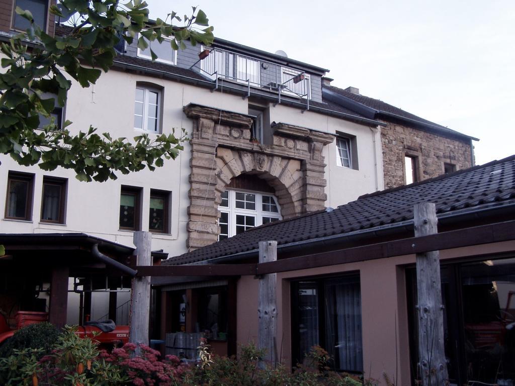 Gaestehaus Burg Molbach Kreuzau Esterno foto